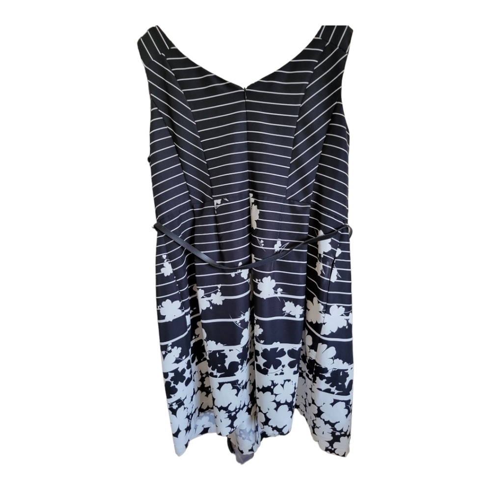 Julian Taylor Dress / Black & White - Picture 4 of 6